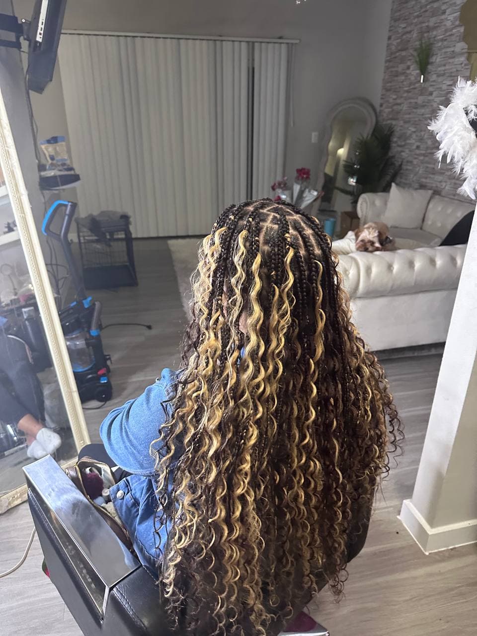Boho knotless braids by Braids by Praise in Austin, TX