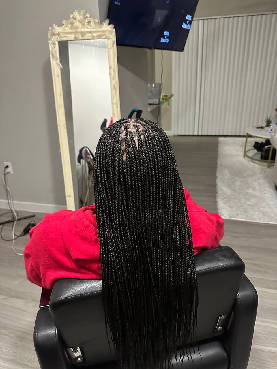 Knotless braids by Braids by Praise in Austin, TX